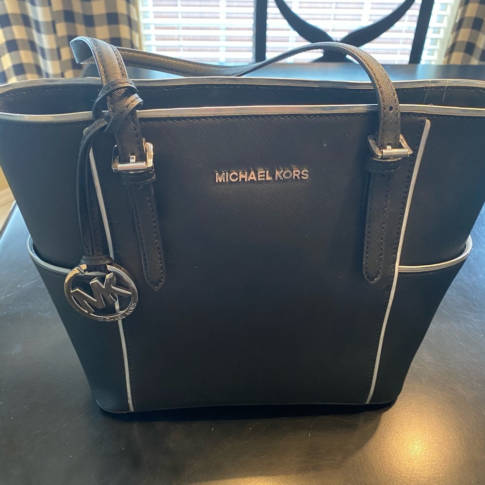 Michael Kors black leather purse